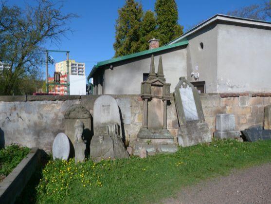 Broumovské hřbitovní náhrobky jsou součástí putovní výstavy Má vlast cestami proměn