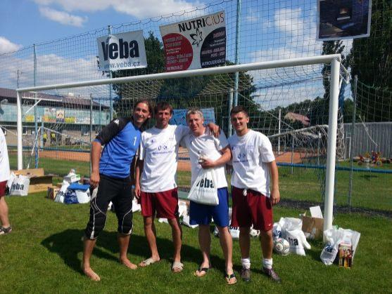 Fotbalový pohár O Cup si po penaltovém maratonu vystřílel tým Káňata Broumov