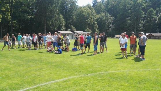 Fotbalový turnaj starých gard o Pohár Teplických skal vyhrál tým Broumova