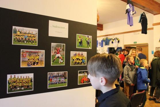 Fotbalová výstava vzbudila emoce, obdarovala mládež a třeba i motivovala