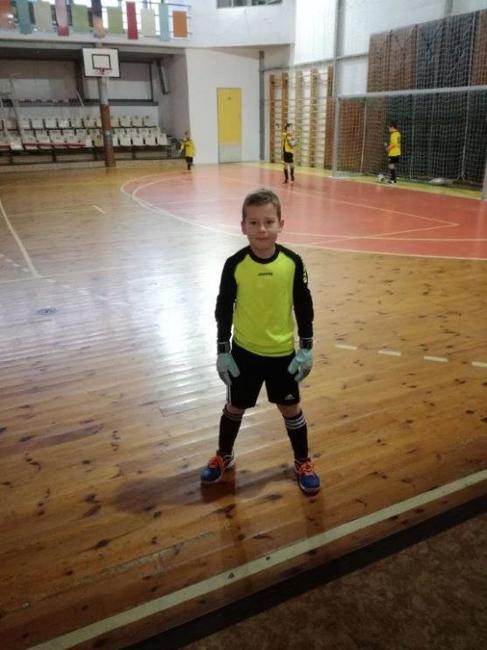 Starší přípravka Slovanu Broumov přivezla z Náchoda 3. místo a cenu nejlepšího střelce turnaje