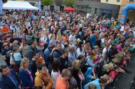 Den kraje 2016: Slavnostní fanfáry i koncert kapely No Name