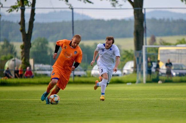 Po fotbalové přestřelce jde do odvety s náskokem dvou branek polický tým 