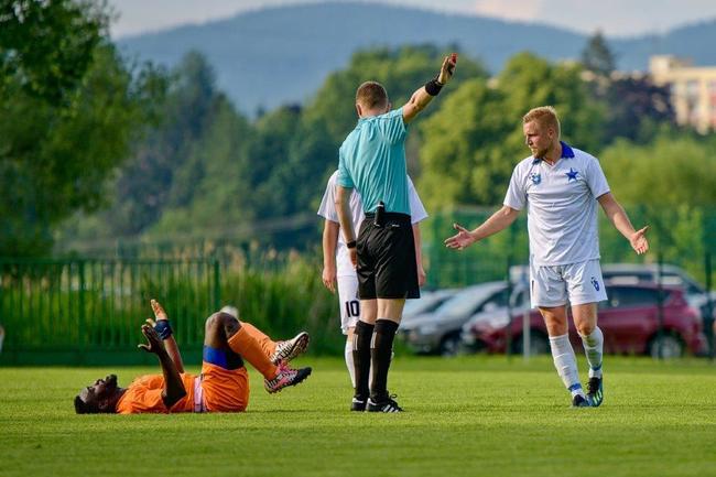 Po fotbalové přestřelce jde do odvety s náskokem dvou branek polický tým 