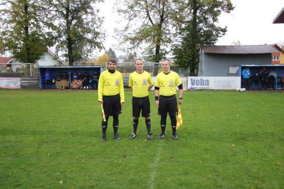 Derby rozhodl penaltou broumovský brankář Jakub Drahorád