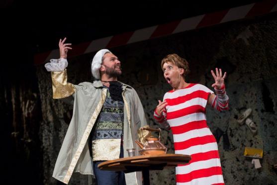 Originální divadelní inscenace HRA-NIC-e je opět na scéně. A bude křtít knihu…