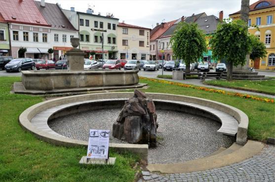 Od pramene k prameni kolem vody Metuje