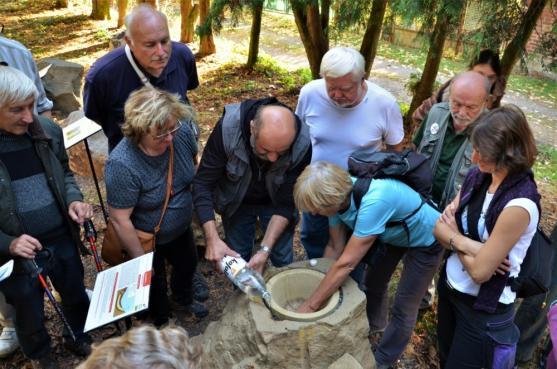 Exkurze České geologické společnosti v Geoparku Broumovsko