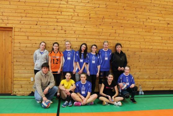 Volejbalisté Slovanu Broumov vyhráli Zimní pohár. Ženy postavily do soutěže dva týmy