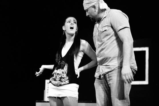 Divadlo Artur pobavilo hrou Tři v háji