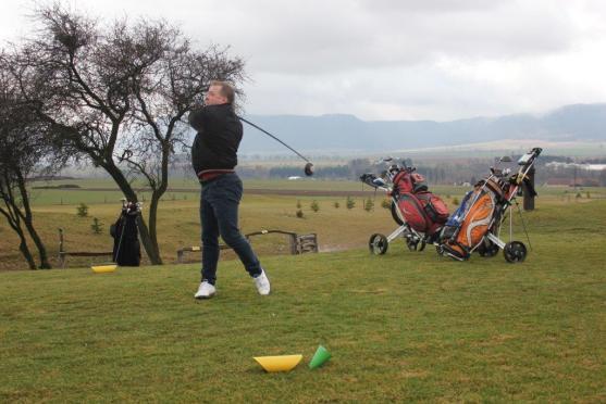 Chaloupka Cup 2016 zahájil sezónu na Grosshofu. Vyhráli otec a syn Berkovi