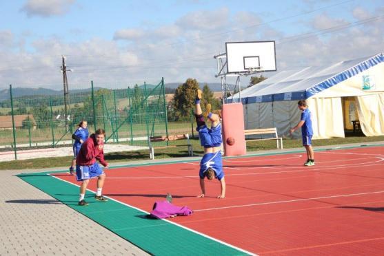 Broumovský míčový víceboj o pohár Emericha Ratha vyhrál tým Město Broumov