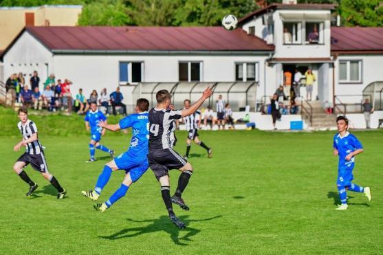 Police vyhrála derby a míří do krajského přeboru 