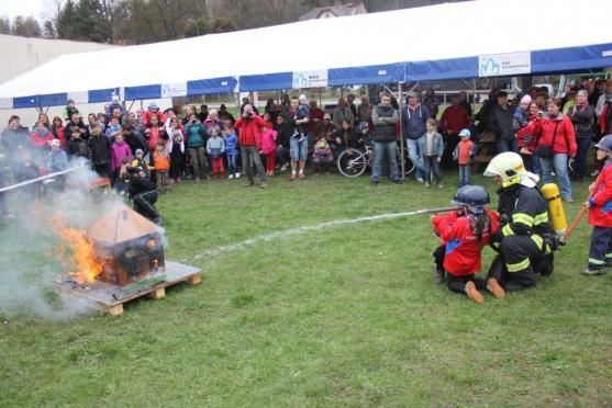 V Teplicích nad Metují přivítali jaro a opět otevřeli hotel Střelnice