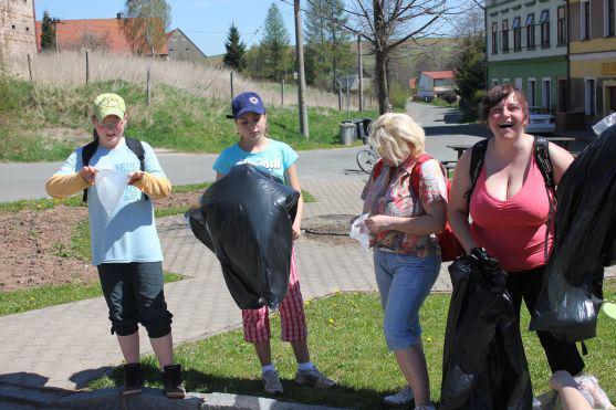 Broumovsko je po víkendovém úklidu o trošku čistější