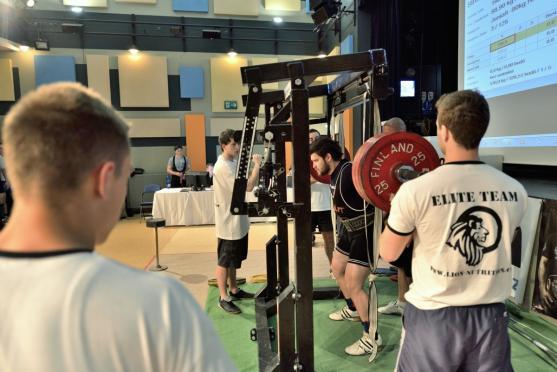 Siláci střední Evropy se v Broumově utkali na Mistrovství ČR v powerliftingu