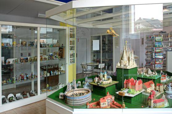 Muzeum papírových modelů je majitelem certifikace 1. stupně služeb kulturního zařízení