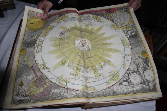 Artefakty, které uvidí prezident v broumovském klášteře