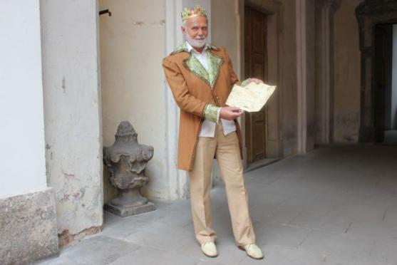 Během prohlídky broumovského kláštera návštěvníci uvidí historické filmové záznamy. Ukázku zveřejňujeme