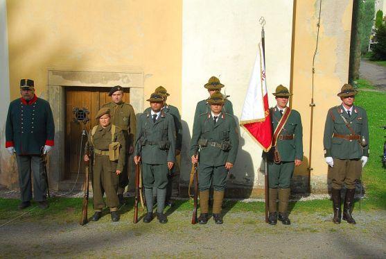 Oslavy polických ostrostřelců na fotografiích Štěpána Horáka