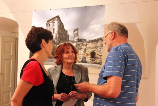 Broumovský klášter vystavuje působivé fotografie Martina Steckera 