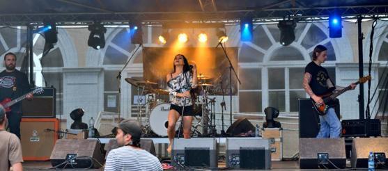 Broumov o víkendu ovládla pouť. Třešničkou na dortu byl Marek Ztracený 