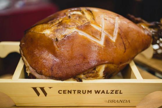 Na slavnostech piva a klobás v Centru Walzel natáčela polská Telewizja Wałbrzych