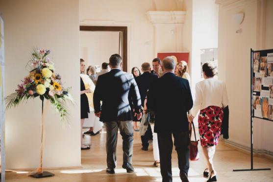 Dobročinnost a skvělé víno – všeho bylo v broumovském klášteře dosti…