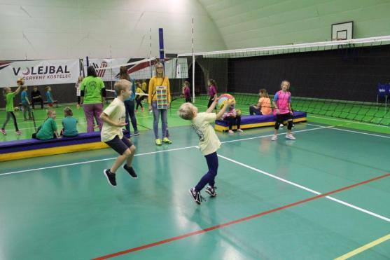 Pokračovaly turnaje "barevného" volejbalu