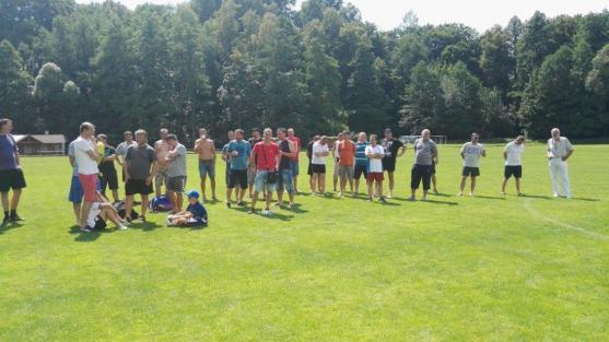 Fotbalový turnaj starých gard o Pohár Teplických skal vyhrál tým Broumova