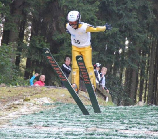 Rekordní účast, rekordní skoky. Takový byl Borský pohár 2015