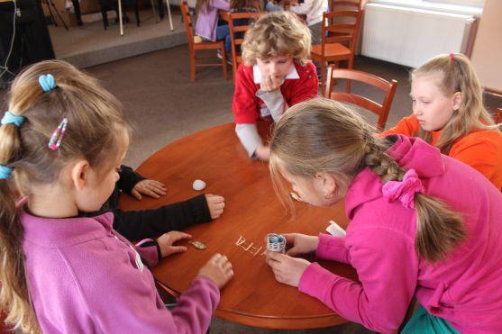 Filmaři během natáčení svačí a chodí na WC