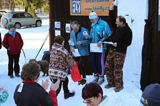 Na Bischofsteinu se jel závod tříčlenných hlídek v běhu na lyžích