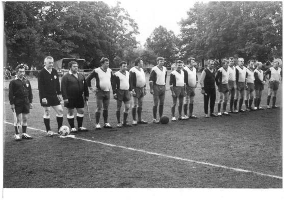 Broumov se rozloučil se svojí fotbalovou legendou