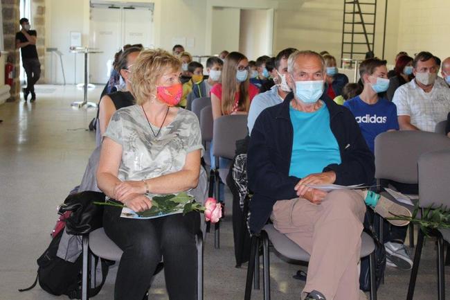 Děti na Broumovsku již potřetí zachránily příběhy místních pamětníků 