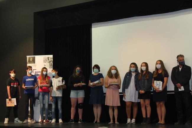 Děti na Broumovsku již potřetí zachránily příběhy místních pamětníků 