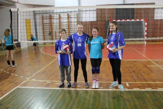 Začala sezóna "barevného" volejbalu. Jeden z turnajů se hrál i v Broumově