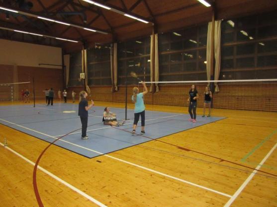 Broumovský volejbal si vychovává mladou generaci. Děti jsou však vedeny ke sportovní všestrannosti