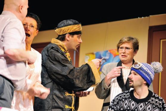 Peklo v hotelu Westminster. I amatéři dokáží vyprodat broumovské divadlo