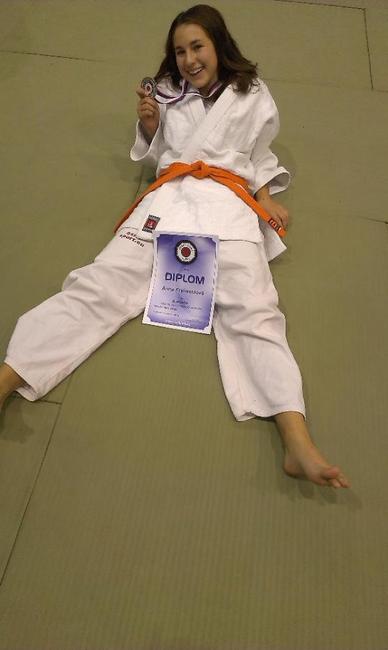 Gymnazistka Anna Freiwaldová se stala vicemistryní České republiky v judu