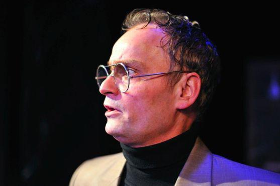 Nový soubor Divadlo Broumov se o víkendu dvakrát představil s hrou Hrobka s vyhlídkou