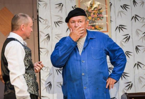 Broumovští ochotníci naservírovali mátové a citronové thé