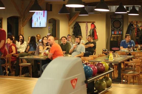 Obliba bowlingových firemních turnajů ve Walzlovce stoupá