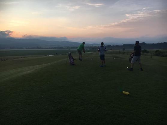 Nabitý červen na Grosshofu