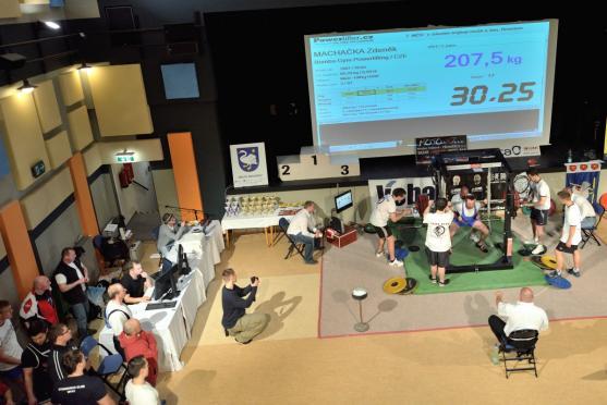 Siláci střední Evropy se v Broumově utkali na Mistrovství ČR v powerliftingu