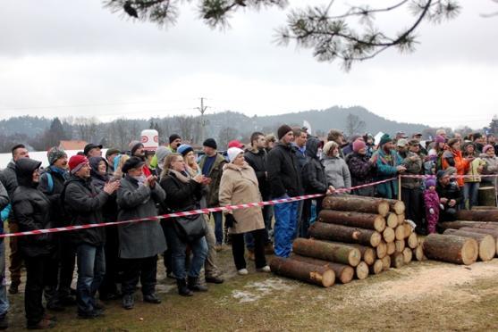 Ondřej Jirmann obhájil loňské vítězství v klání Dřevorubec roku