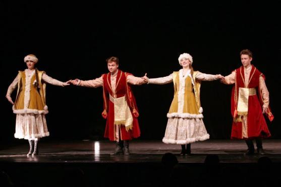 Taneční škola Heleny Pavlenko na Broumovsku úspěšně ukončila dva projekty a zahájila novou sezónu 2017/18