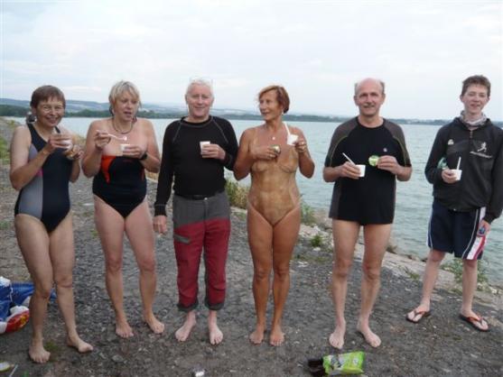 Poličáci už po deváté plavali přes Rozkoš