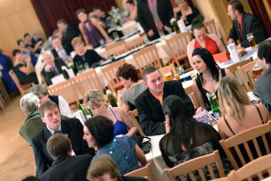 Velkolepý start plesové sezony ve městě. Dvě stovky návštěvníků na Plese města jsou toho důkazem