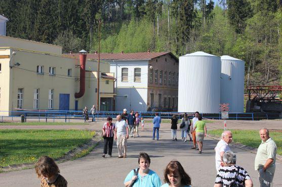 Broumovská Veba předvedla veřejnosti nové technologie a jako největší zaměstnavatel v regionu ujistila o své stabilitě 